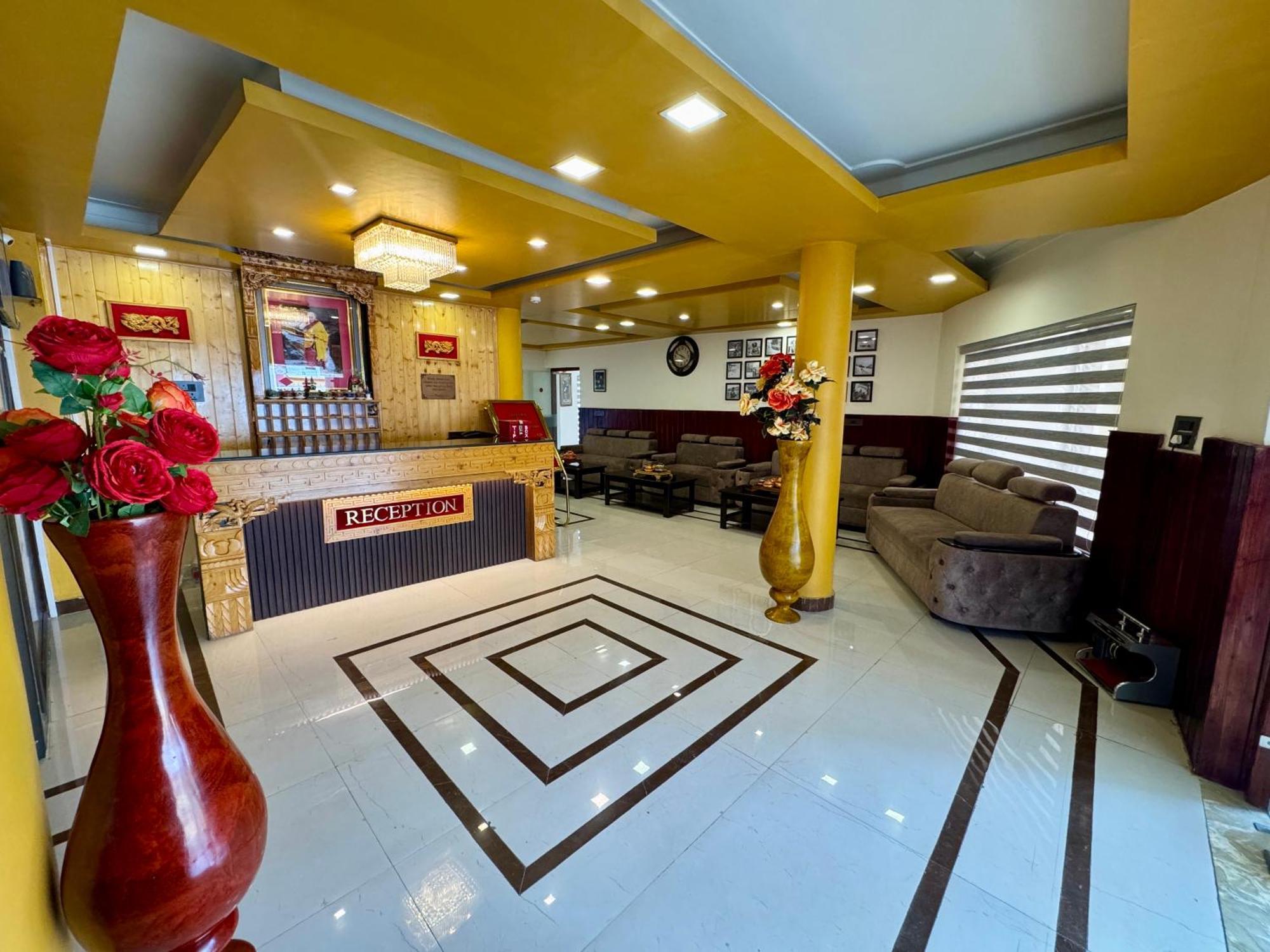 Hotel Nalanda Ladakh Лех Экстерьер фото