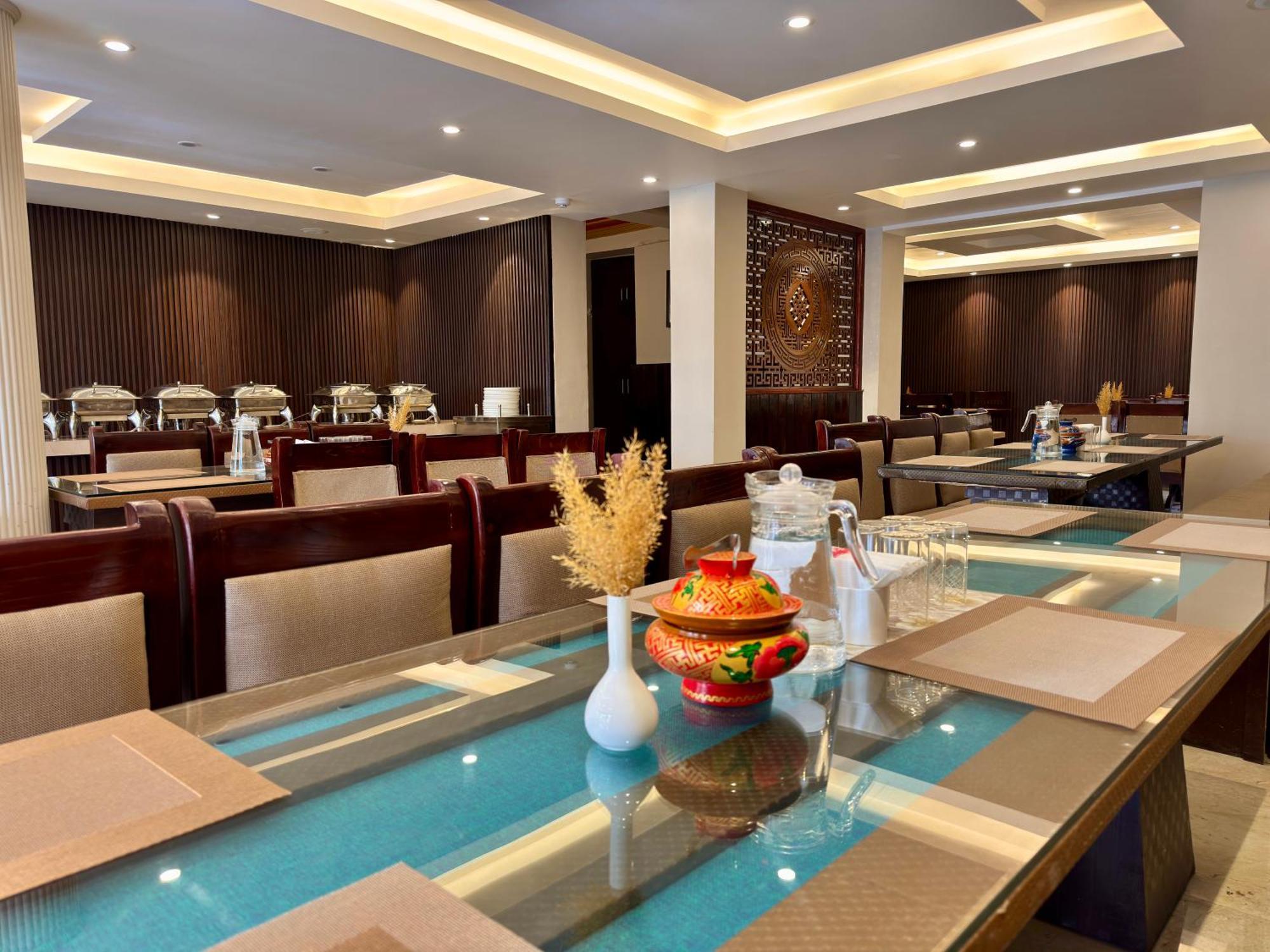 Hotel Nalanda Ladakh Лех Экстерьер фото